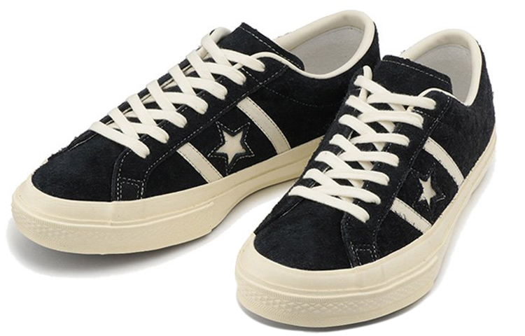 Order Converse Unisex Star & Bars Suede Low-Top Sneaker Schwarz 1CL659