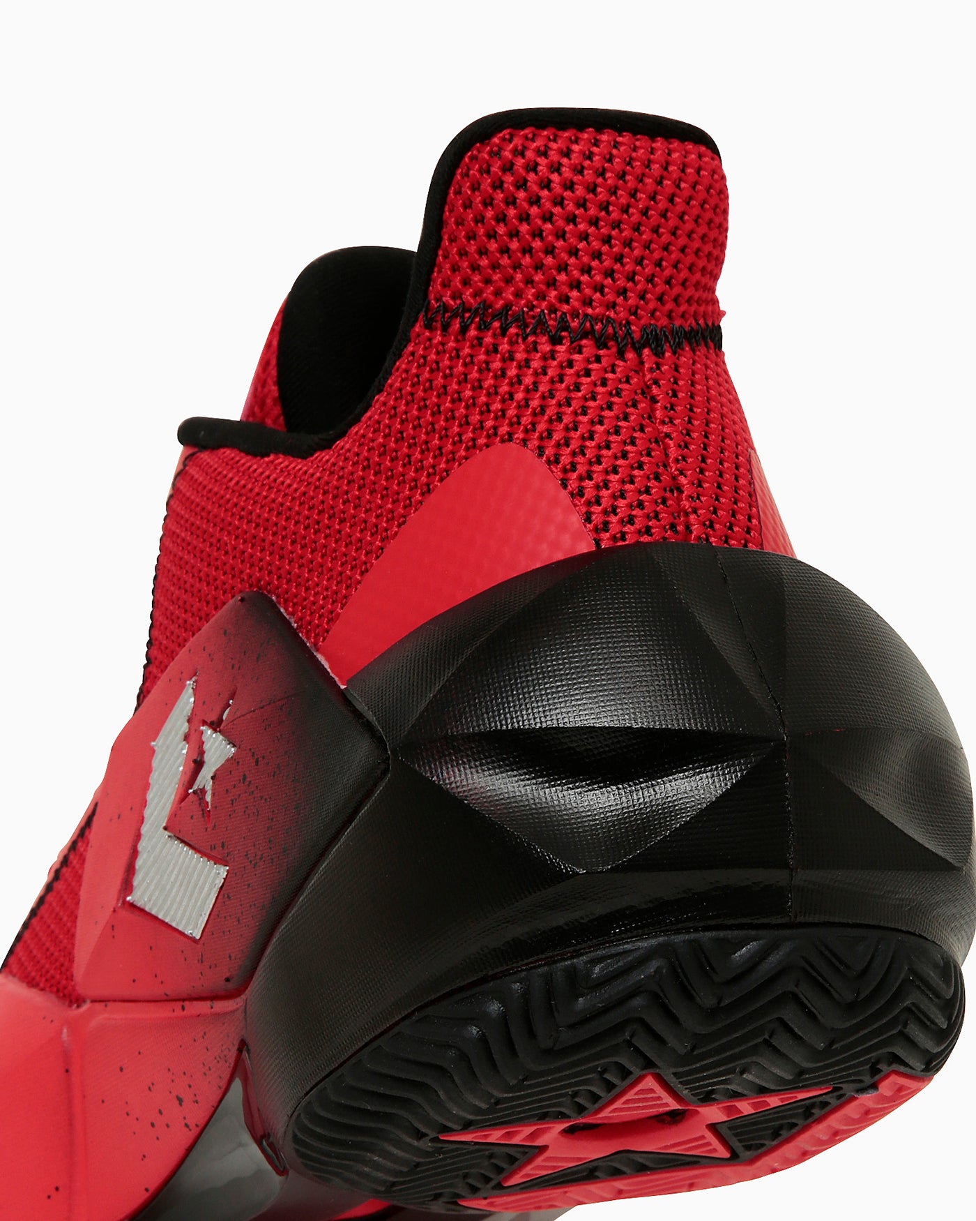 Sizing Converse Vicbound Edición Especial Rojo/Negro/Plata 33500420