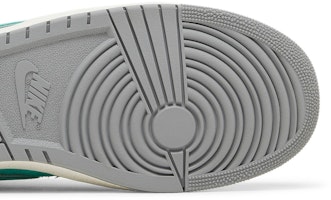 Corporate x Air Jordan Air Ship PE SP '15th Anniversary' Ulang Tahun ke-15. FJ2384-301 Purchase Corporate x Air Jordan Air Ship PE SP '15th Anniversary' Ulang Tahun ke-15. FJ2384-301