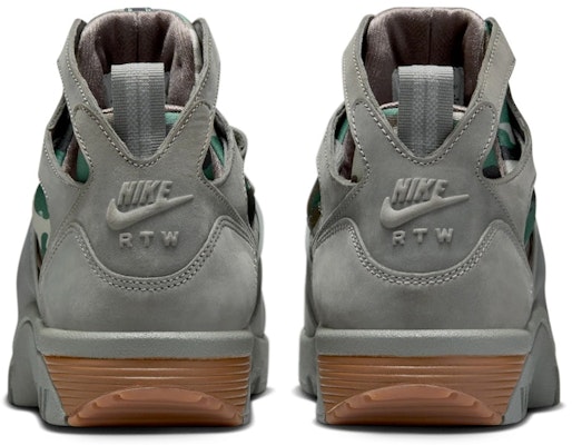 Corteiz x Nike Air Trainer Huarache 'Gris Gully' FQ8793-001 Lookbook Corteiz x Nike Air Trainer Huarache 'Gris Gully' FQ8793-001