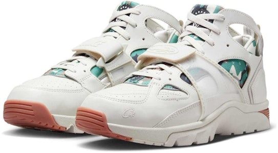 Corteiz x Nike Air Trainer Huarache 'Light Bone' Pria Sneakers FQ8793-002 Lookbook Corteiz x Nike Air Trainer Huarache 'Light Bone' Pria Sneakers FQ8793-002