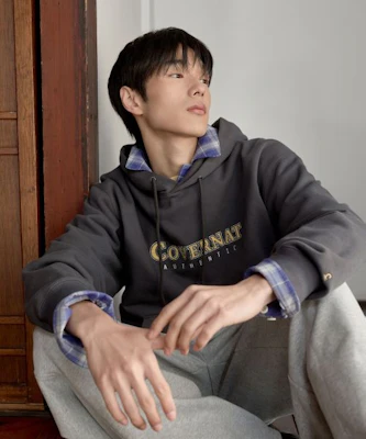 Covernat Center Logo Hoodie Heather Gray CO2601HD03HG Sizing Covernat Center Logo Hoodie Heather Gray CO2601HD03HG