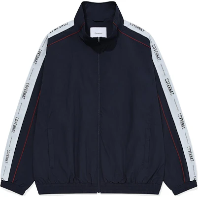 COVERNAT SS24 Jaket Lengan Panjang Navy dengan Trim Warna & Logo Print. CO2401JK03NA Buy COVERNAT SS24 Jaket Lengan Panjang Navy dengan Trim Warna & Logo Print. CO2401JK03NA