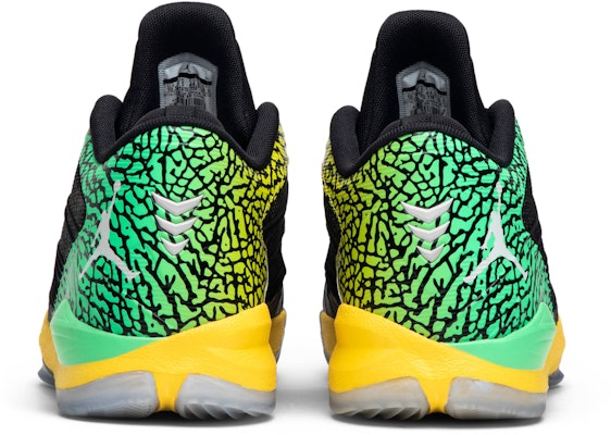 CP3.III x Air Jordan 6 Retro 'Brazil Pack' 688447-920 Sizing CP3.III x Air Jordan 6 Retro 'Brazil Pack' 688447-920