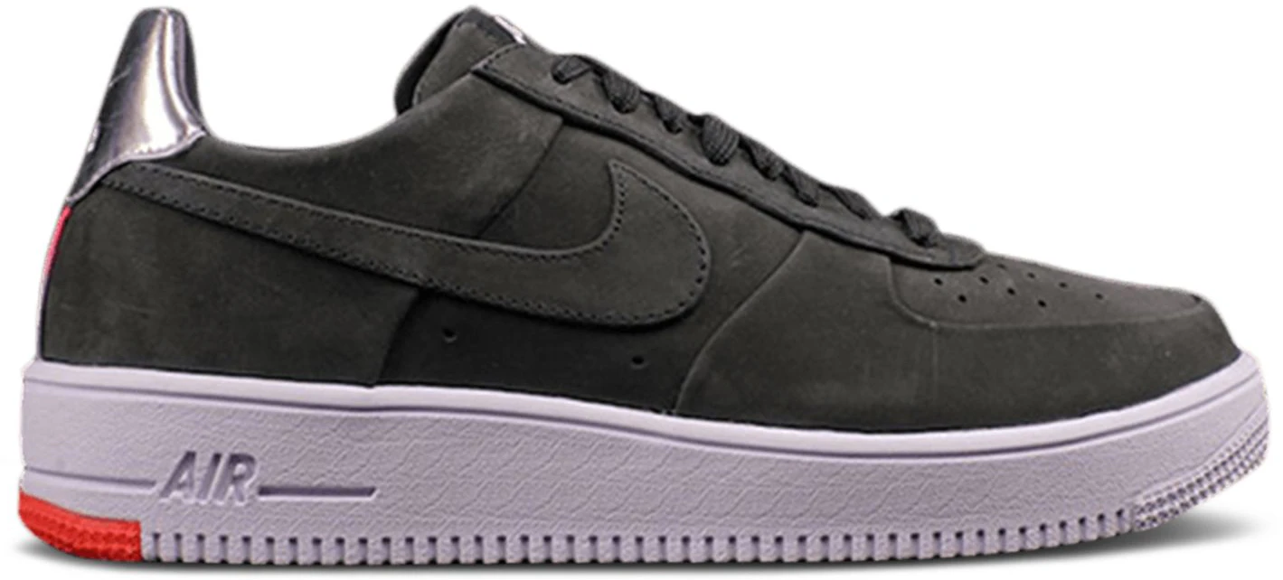 cr-7-x-nike-air-force-1-ultra-force-fc-qs-chrome-heel