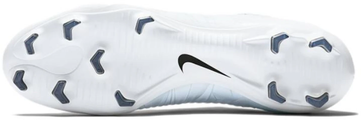 CR7 x Nike Mercurial Vapor 11 FG Chaussure de Football ''Bleue'' 852514-401 Details for CR7 x Nike Mercurial Vapor 11 FG Chaussure de Football ''Bleue'' 852514-401