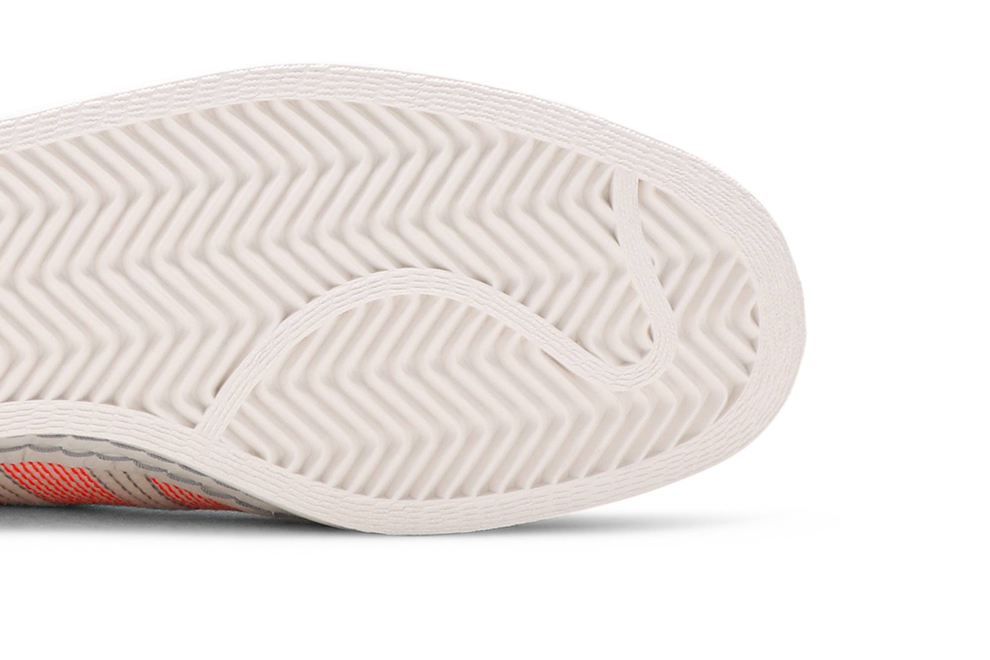 Purchase 克雷格·格林 x 阿迪達斯 超級巨星 '米色亮紅' FY5711