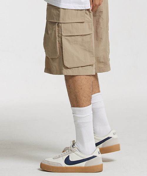 Shop CREAM SODA LAB Bermuda Cargo String Shorts Ivory CFZZ81S004
