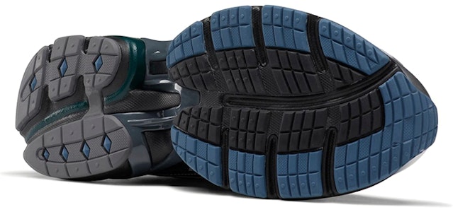 CRITIC x Reebok Premier Road Plus 6 'Hitam Reflektif' H03123 Details for CRITIC x Reebok Premier Road Plus 6 'Hitam Reflektif' H03123