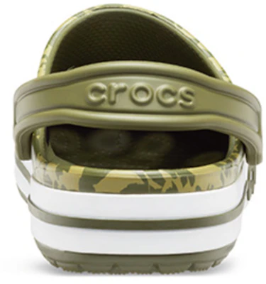 Crocs 四季印花洞洞涼鞋 迷彩綠 男女同款 Lookbook Crocs 四季印花洞洞涼鞋 迷彩綠 男女同款