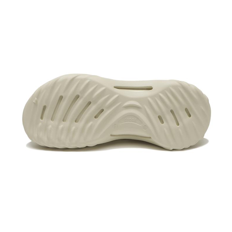 Purchase Crocs "Echo Wave Bone Sneakers" Sepatu Kasual. 210521-2Y2