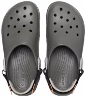 Shop Crocs卡駱馳 舒適經典 洞洞鞋 男款 深橄欖色