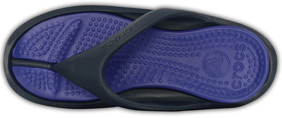 Crocs 雅典蓝色休闲男女通用人字拖鞋 10024-4EU Lookbook Crocs 雅典蓝色休闲男女通用人字拖鞋 10024-4EU