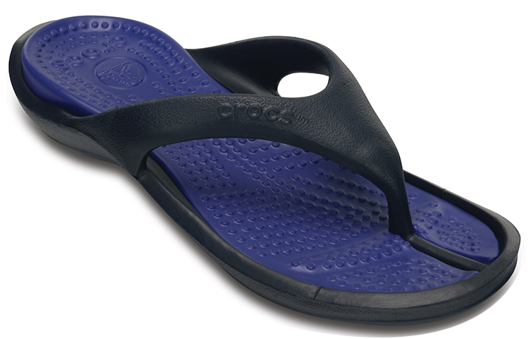 Shop Crocs 雅典蓝色休闲男女通用人字拖鞋 10024-4EU
