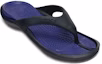 Shop Crocs 雅典蓝色休闲男女通用人字拖鞋 10024-4EU