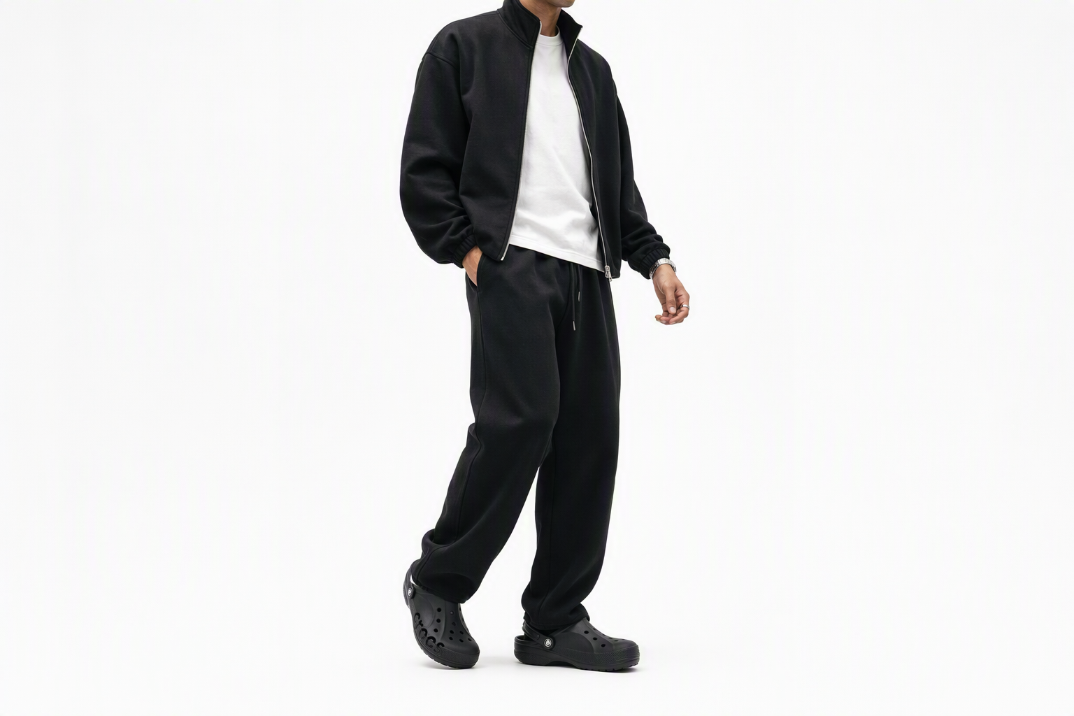 Order Crocs 黑色男女沙滩凉鞋 10126-001