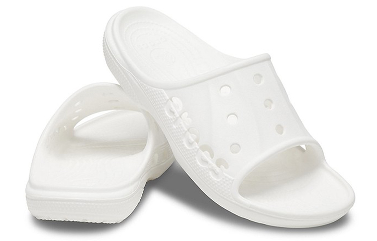 Shop Crocs Baya 簡約休閒一字型涼拖鞋 白色