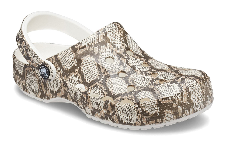 Lookbook Crocs Baya Saisonale Bedruckte Clogs ''Oyster Mushroom''. 206230-13T