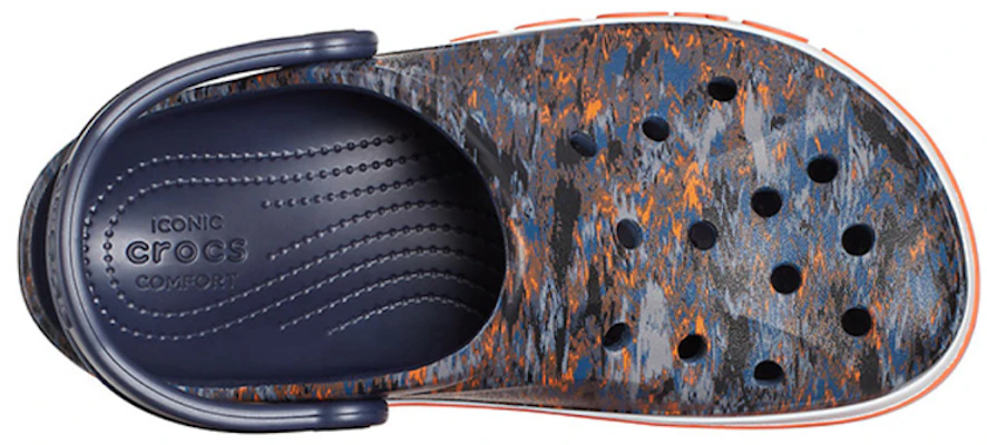 Crocs Bayaband Sandal Cetakan Biru Tua 205840-4SC Lookbook Crocs Bayaband Sandal Cetakan Biru Tua 205840-4SC