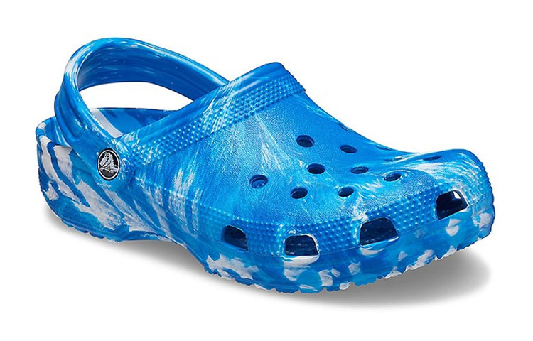 Lookbook Sandal Crocs Biru Marmer Pantai 206867-4KG