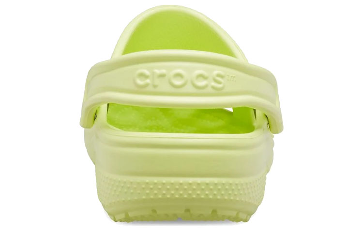 Shop Crocs 海滩运动凉鞋 男女同款 黄色 10001-3U4