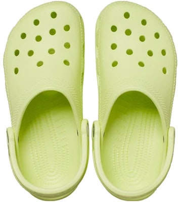Sandal Crocs Pantai Uniseks Kuning 10001-3U4 Lookbook Sandal Crocs Pantai Uniseks Kuning 10001-3U4