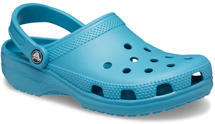 Crocs卡駱馳 克駱格 洞洞運動涼鞋 男女同款 丹寧藍 Lookbook Crocs卡駱馳 克駱格 洞洞運動涼鞋 男女同款 丹寧藍