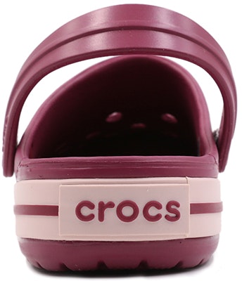 Crocs 戶外沙灘 洞洞運動涼鞋 男女同款 石榴紅 Lookbook Crocs 戶外沙灘 洞洞運動涼鞋 男女同款 石榴紅