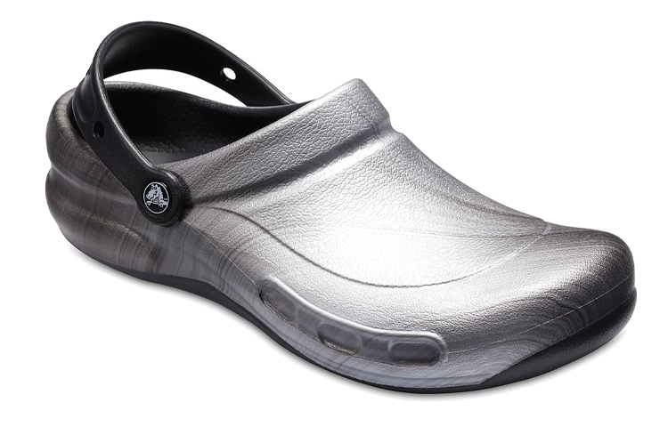 Lookbook Crocs Bistro Grafik Clogs 'Perak Hitam' 204044-041