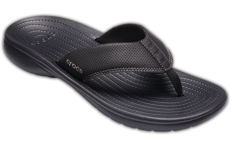 Lookbook Crocs Bogota Flip 'Kasual Hitam Ringkas' 204971-060