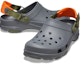 Shop Crocs Klasik Serbaguna 'Kelabu' 206340-0IE