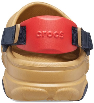 Crocs经典全地形拖鞋‘棕色’ 206340-2UG Lookbook Crocs经典全地形拖鞋‘棕色’ 206340-2UG