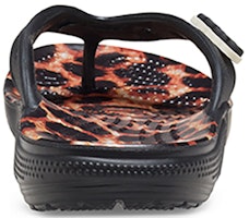 Sandal Jepun Klasik Crocs Unisex Cetakan 'Harimau Kumbang Hitam' 207872-0CU Purchase Sandal Jepun Klasik Crocs Unisex Cetakan 'Harimau Kumbang Hitam' 207872-0CU