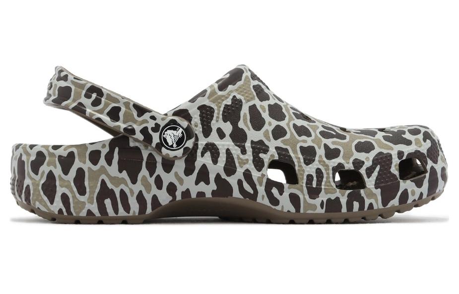 Order クロックス クラシックアニマルプリント クロッグ (ブラウン) 2066762BY
