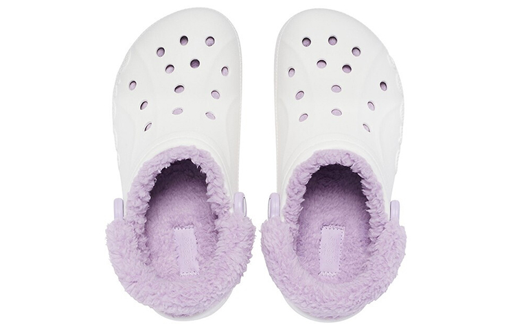 Shop Crocs经典Baya毛绒带子洞洞鞋‘白色紫丁香’ 206633-577