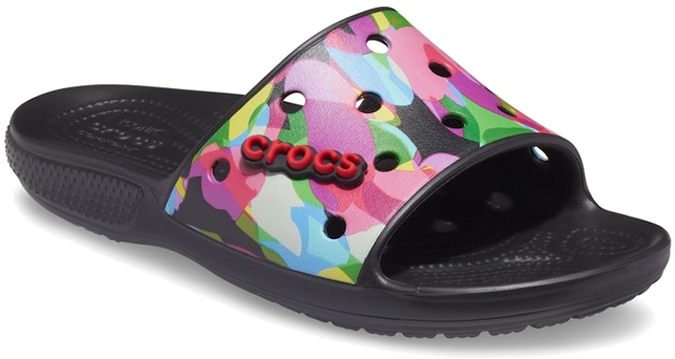 Crocs 舒適透氣 輕便泡泡迷彩圖樣拖鞋 黑色 Lookbook Crocs 舒適透氣 輕便泡泡迷彩圖樣拖鞋 黑色