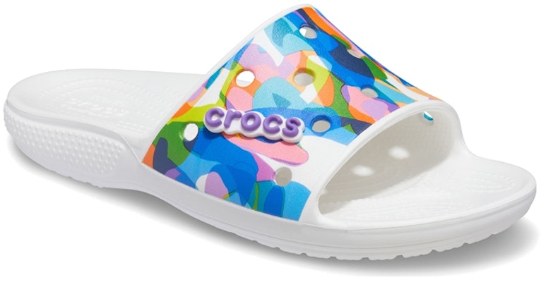 Crocs 舒適透氣 輕便泡泡迷彩印花拖鞋 白色 Lookbook Crocs 舒適透氣 輕便泡泡迷彩印花拖鞋 白色