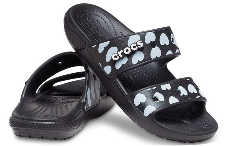 Shop Crocs经典时尚男女休闲黑蓝拖鞋 207680-066