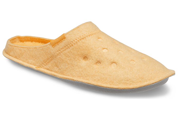 Lookbook Crocs经典加厚保暖男女款黄色拖鞋 203600-838