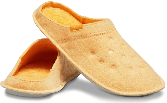 Crocs经典加厚保暖男女款黄色拖鞋 203600-838 Shop Crocs经典加厚保暖男女款黄色拖鞋 203600-838