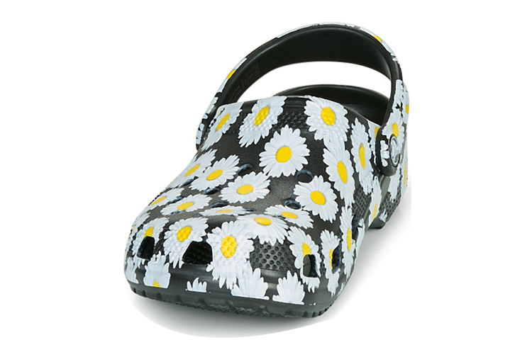 Purchase Sandal Unisex Crocs Classic Clo Daisy Cetakan Penuh Hitam 206375-0ZI