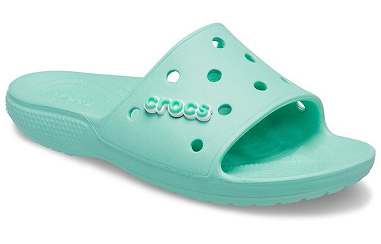 Lookbook Crocs Classic Clog 'Hijau Rumput Muda' 206121-3U3
