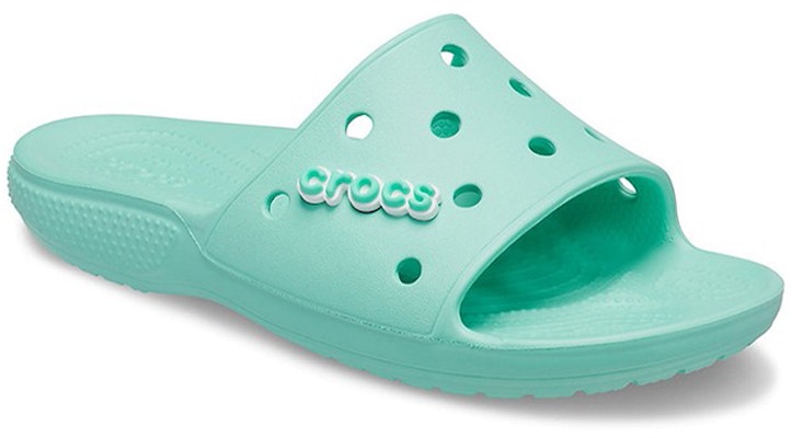Crocs Classic Clog 'Hijau Rumput Muda' 206121-3U3 Lookbook Crocs Classic Clog 'Hijau Rumput Muda' 206121-3U3