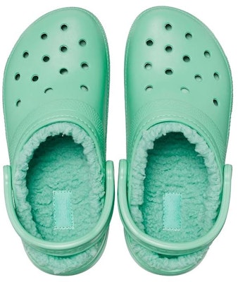 Crocs Klasik Clog 'Hijau Pudina' 203591-3UG Lookbook Crocs Klasik Clog 'Hijau Pudina' 203591-3UG