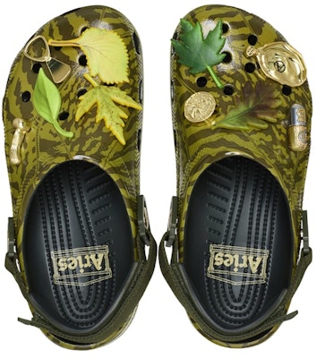 Crocs Classic Clog Aries Arise Dark Algae 211060-3AC Order Crocs Classic Clog Aries Arise Dark Algae 211060-3AC