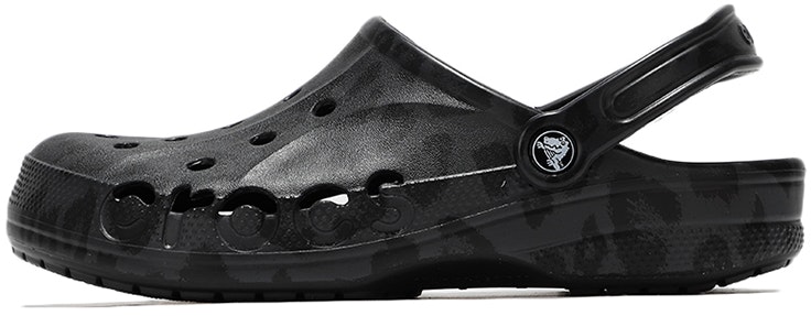 crocs-classic-clog-beach-shoe-unisex-black-206230-95-k