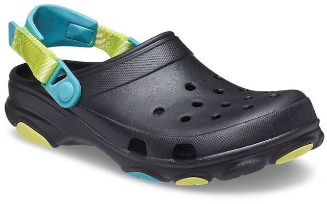 Crocs经典沙滩洞洞鞋男女款黑色凉鞋 206340-0C4 Lookbook Crocs经典沙滩洞洞鞋男女款黑色凉鞋 206340-0C4
