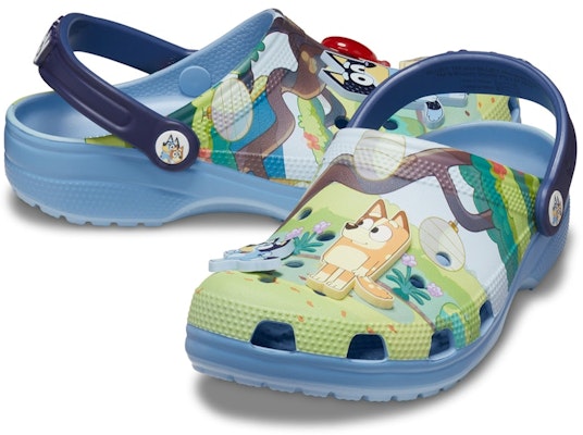Crocs Classic Clog Bluey Biru 210557-90H Order Crocs Classic Clog Bluey Biru 210557-90H