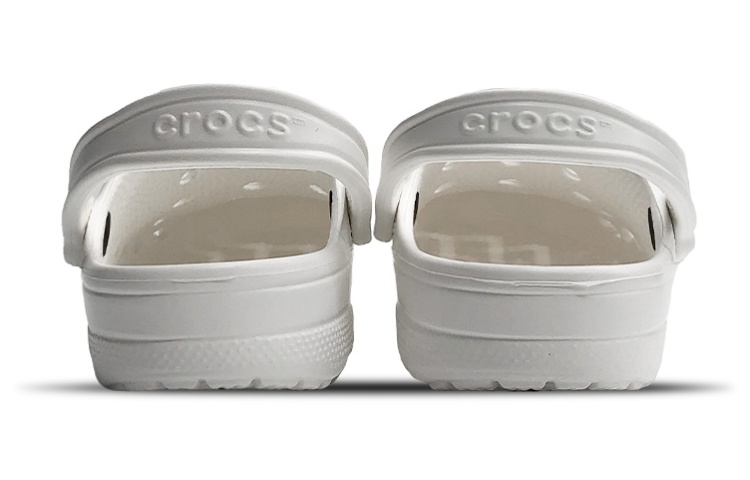Lookbook Sandalias Crocs Classic Clog Blancas Unisex Transpirables. 10126-100