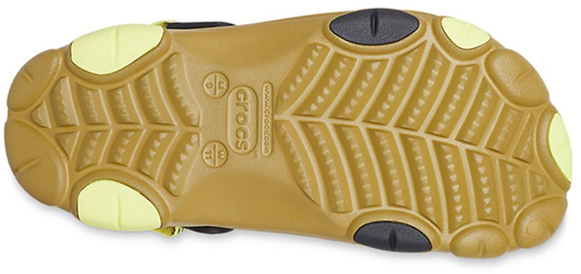 Crocs Classic Clog Sandal Pantai Unisex Hijau 206340-3UA Purchase Crocs Classic Clog Sandal Pantai Unisex Hijau 206340-3UA